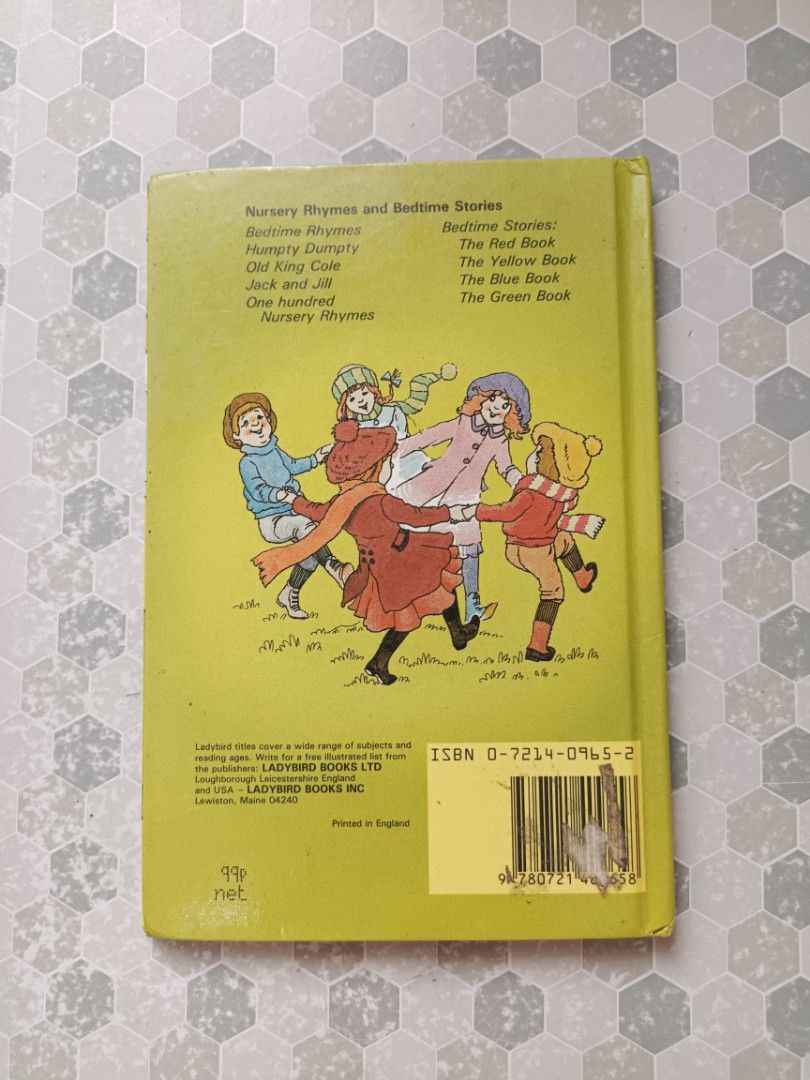 One hundred Nursery Rhymes, Hobbies & Toys, Books & Magazines