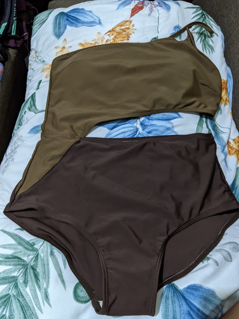 One Piece Cutout Swimsuit, Women's Fashion, Swimwear, Bikinis