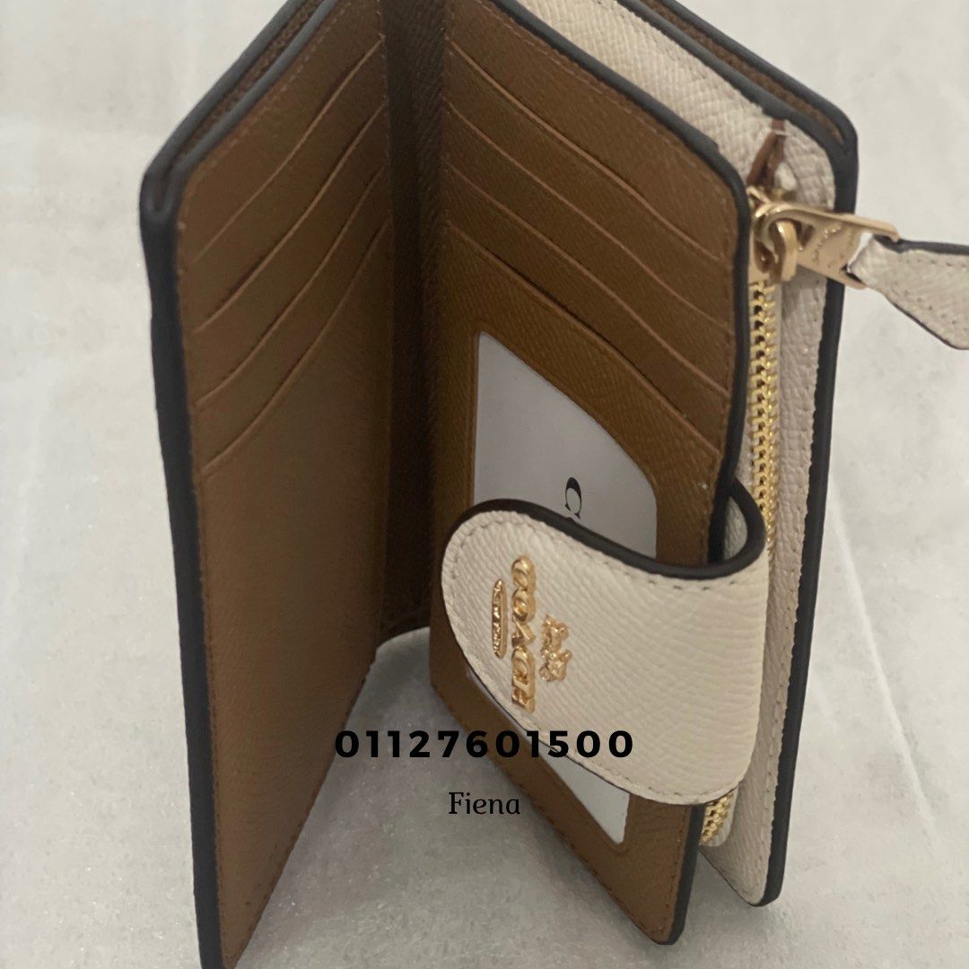 Coach wallet sales outlet