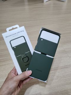 Original Samsung galaxy z flip 4 silicon cover with ring