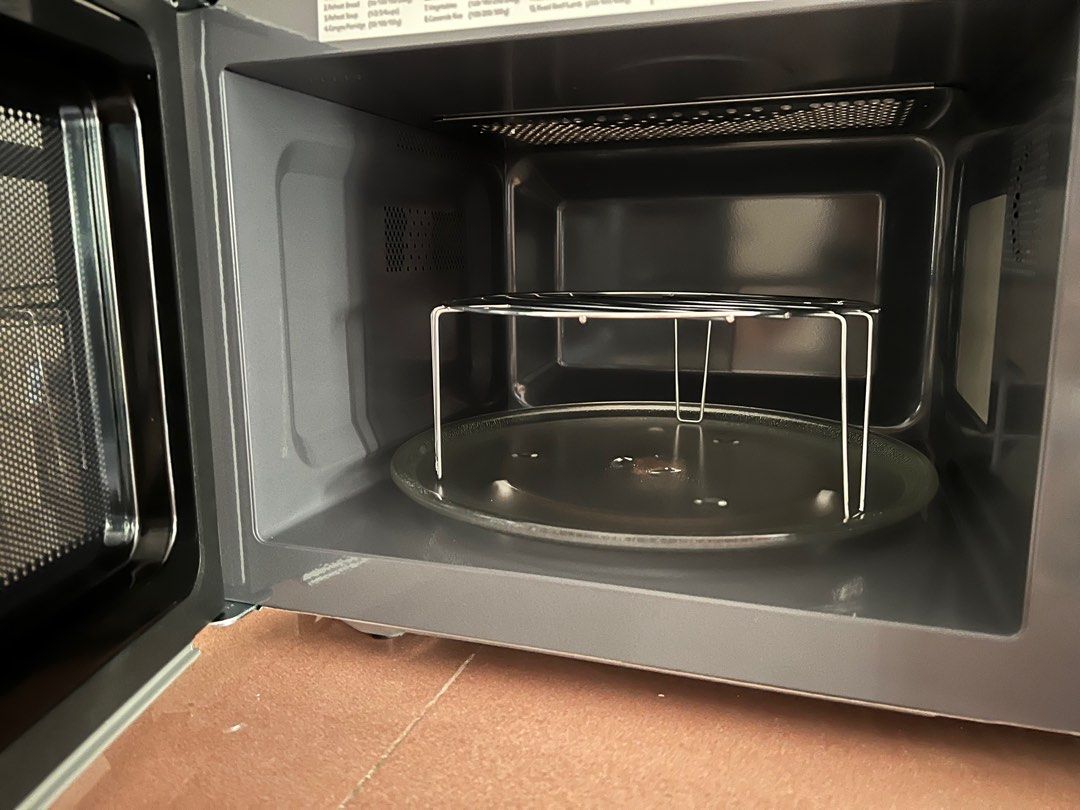 Panasonic NNGT35HM Microwave/Grill Oven, TV & Home Appliances, Kitchen