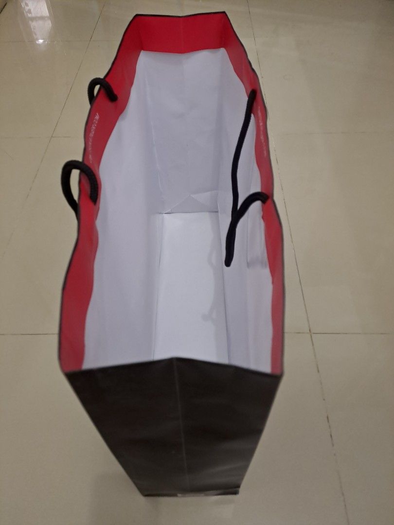 paper bag onitsuka tiger