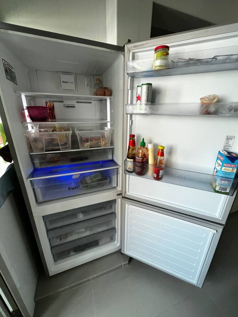 [SOLD PENDING PICKUP] Beko 415L Bottom Freezer Two Door Refrigerator