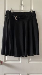 Pleated skirt