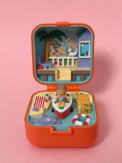 Polly Pocket Lulu and her Speedboat Ring Case - 1991