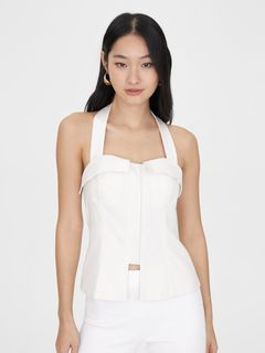 (Category: ) located in . Submitted by wardrobemeeeee (Listing ID 1208303982, Image 1). Description: .