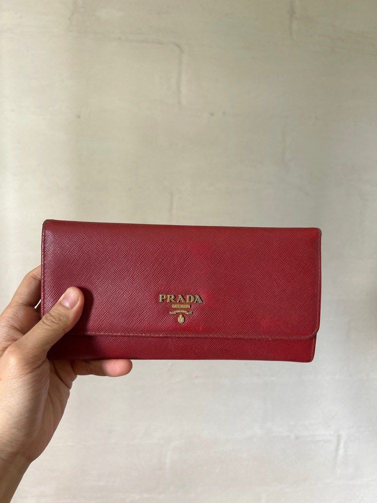 Prada wallet price store