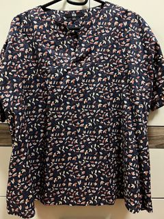 (Category: ) located in . Submitted by CLOSET (Listing ID 1208408646, Image 1). Description: .