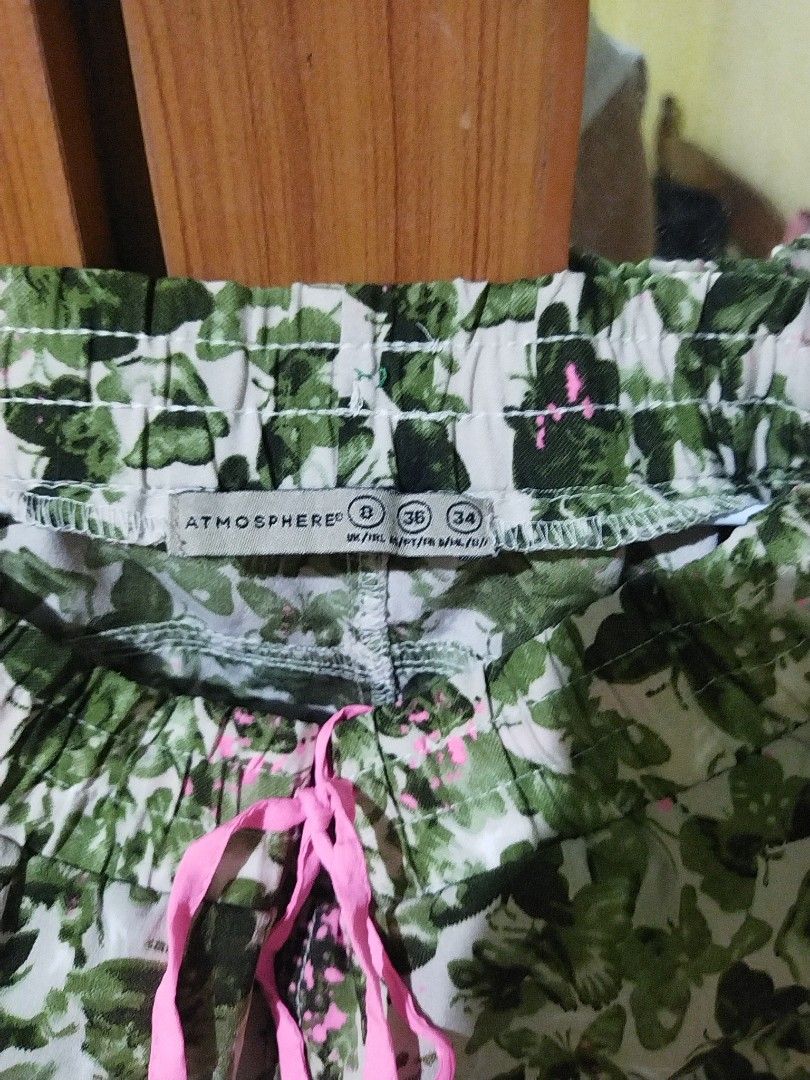Preloved shorts decluttering . atmosphere (Category: Activewear) located in Cabadbaran. Submitted by xevedatiles (Listing ID 1208450504, Image 2). Description: .