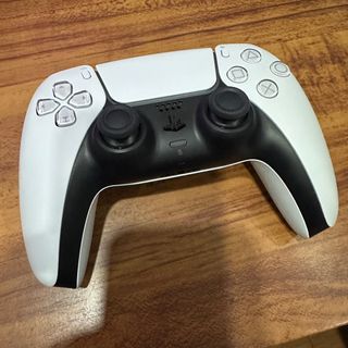 PS5 DualSense Controller in White