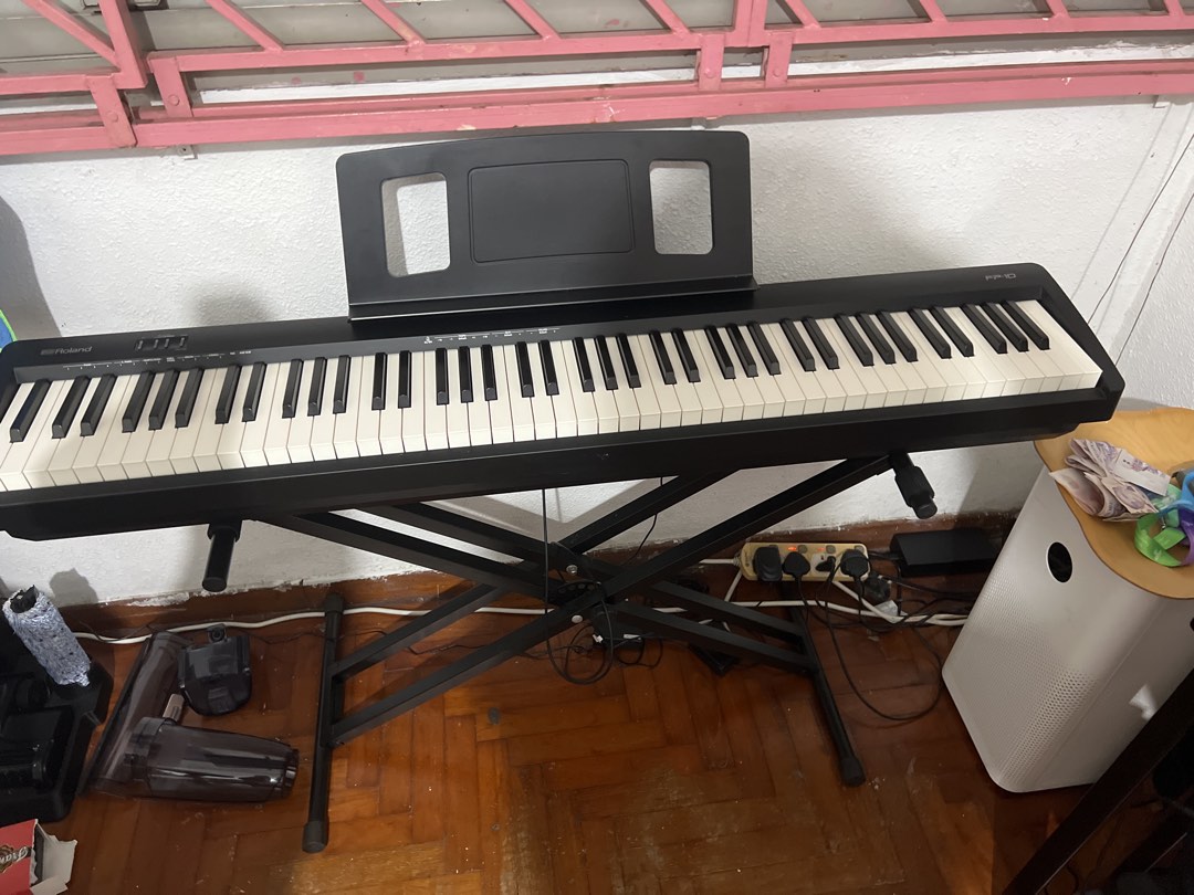 Roland fp10 digital piano 88 weighted keys within warranty period