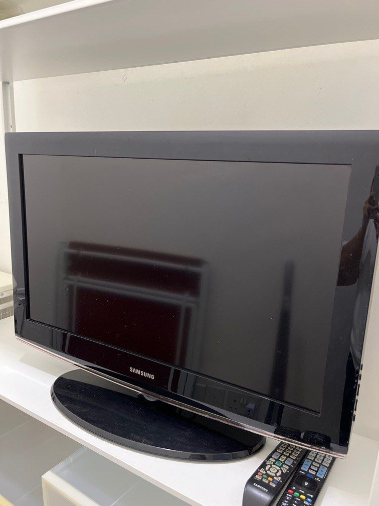 Samsung 32 Inch Lcd Tv Tv And Home Appliances Tv And Entertainment Tv On Carousell 8854