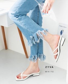 Sandal korea wanita putih
