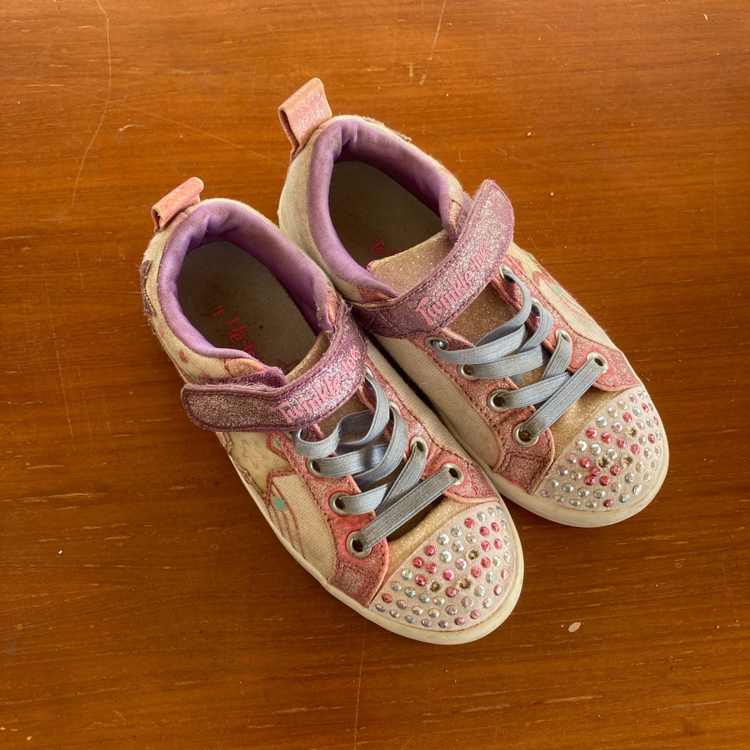 Skechers twinkle hot sale toes orange