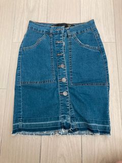 (Category: ) located in . Submitted by ongpang (Listing ID 1208376604, Image 1). Description: .