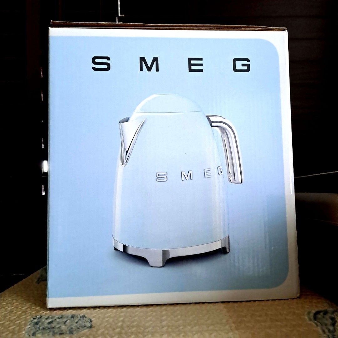 SMEG Pastel Blue Kettle KLF03CRUK & Toaster TSF01CRUK, TV & Home