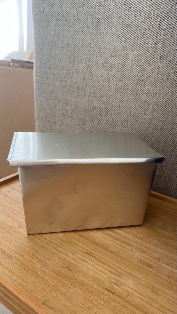 Stainless Steel Bread Loaf Tin with Lid 400g, Furniture & Home Living