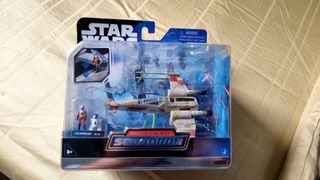 StarWars Luke Skywalker Red 5 X-wing  Micro Galaxy Squadron
