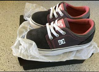 Toddler 1 to 3 years old DC Sneakers Authentic