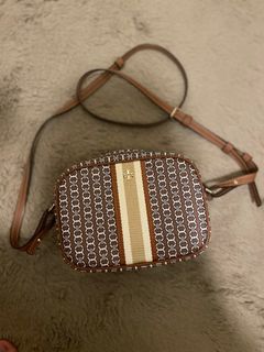 （分類：）位於 。 由 sofieeee 提交（商品編號 1208471903，圖片 1）。簡介： 。