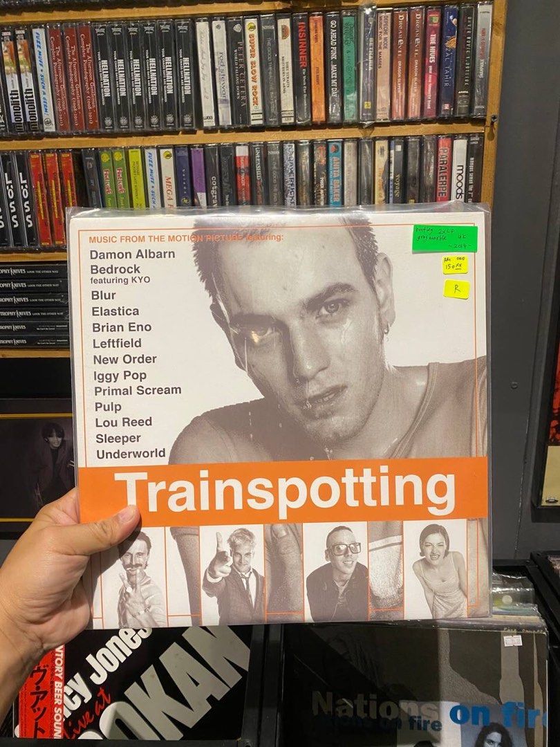 Trainspotting (Music From The Motion Picture) Lp Vinyl Piring Hitam, Hobbies & Toys, Music