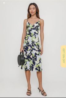 TTR Gilmore Spag Midi Dress (Navy Florals)