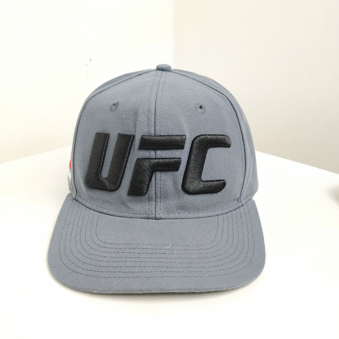 Reebok ufc snapback top