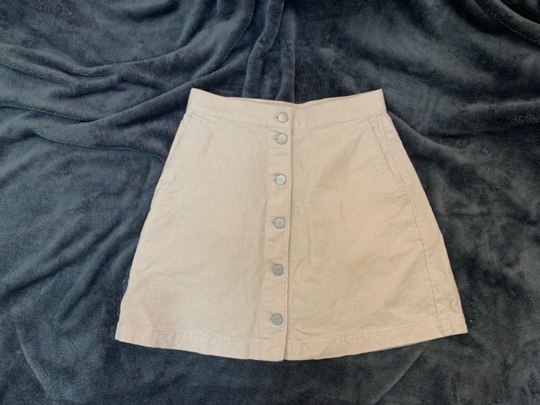 Beige online corduroy skirt