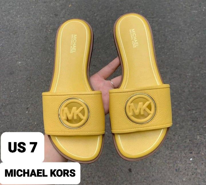 US7 MICHAEL KORS SANDALS FLAT SLIDES 713 Women s Fashion