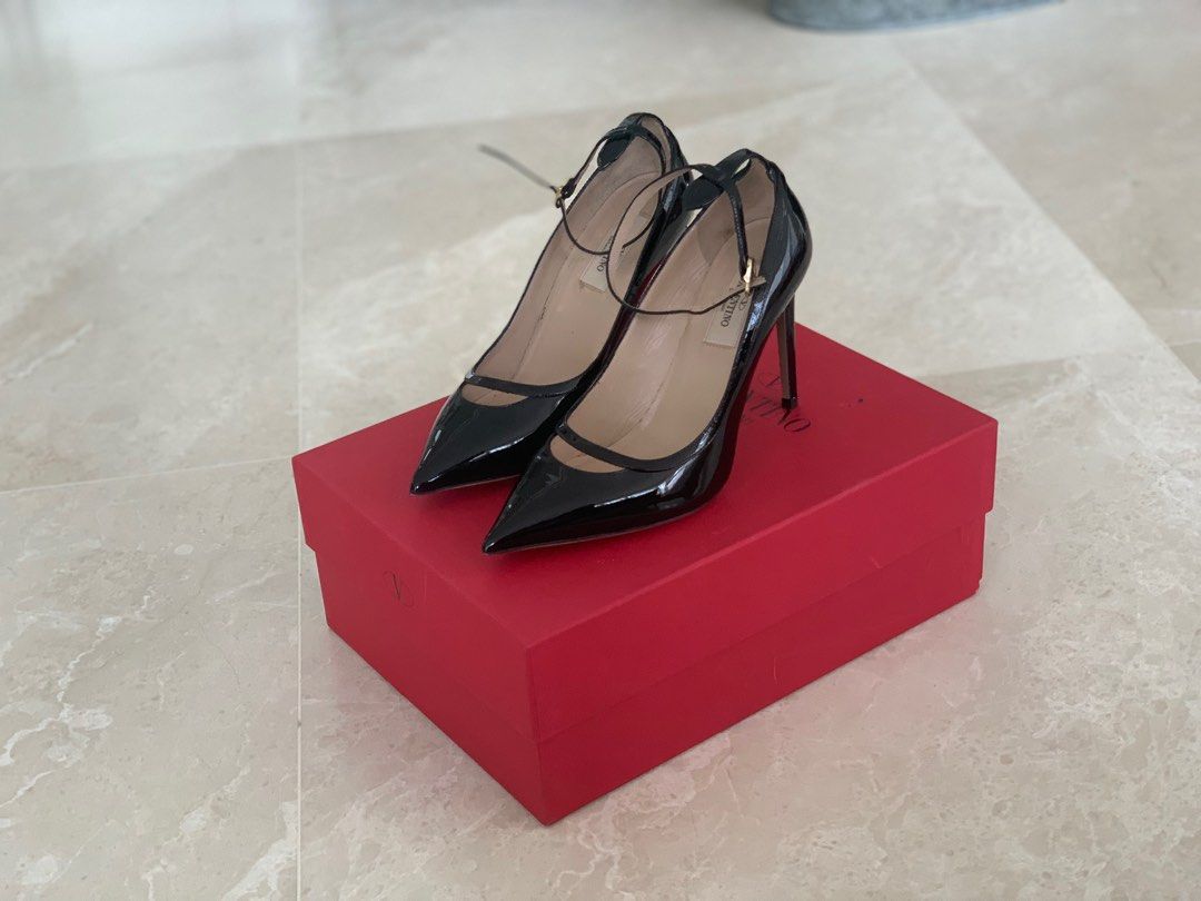 Mary jane deals valentino