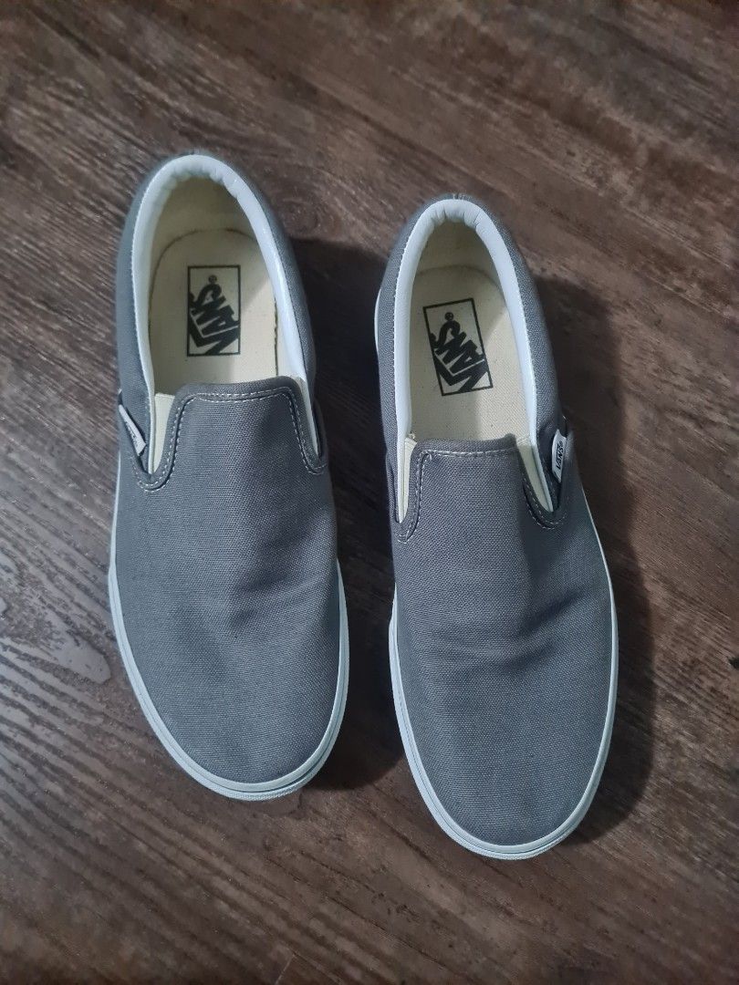 Dove grey slip hotsell on vans