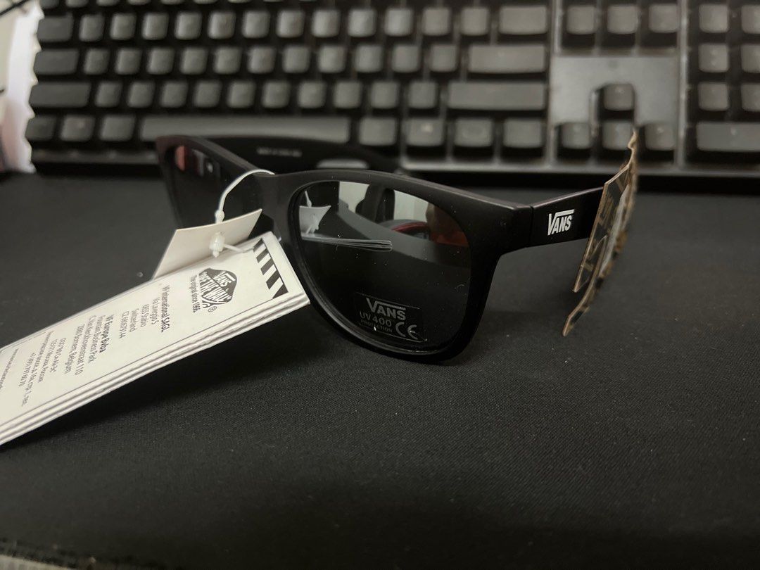 Vans sunglasses hot sale original