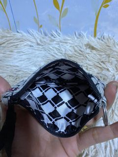 (Category: ) located in . Submitted by mamba30 (Listing ID 1208273768, Image 1). Description: .