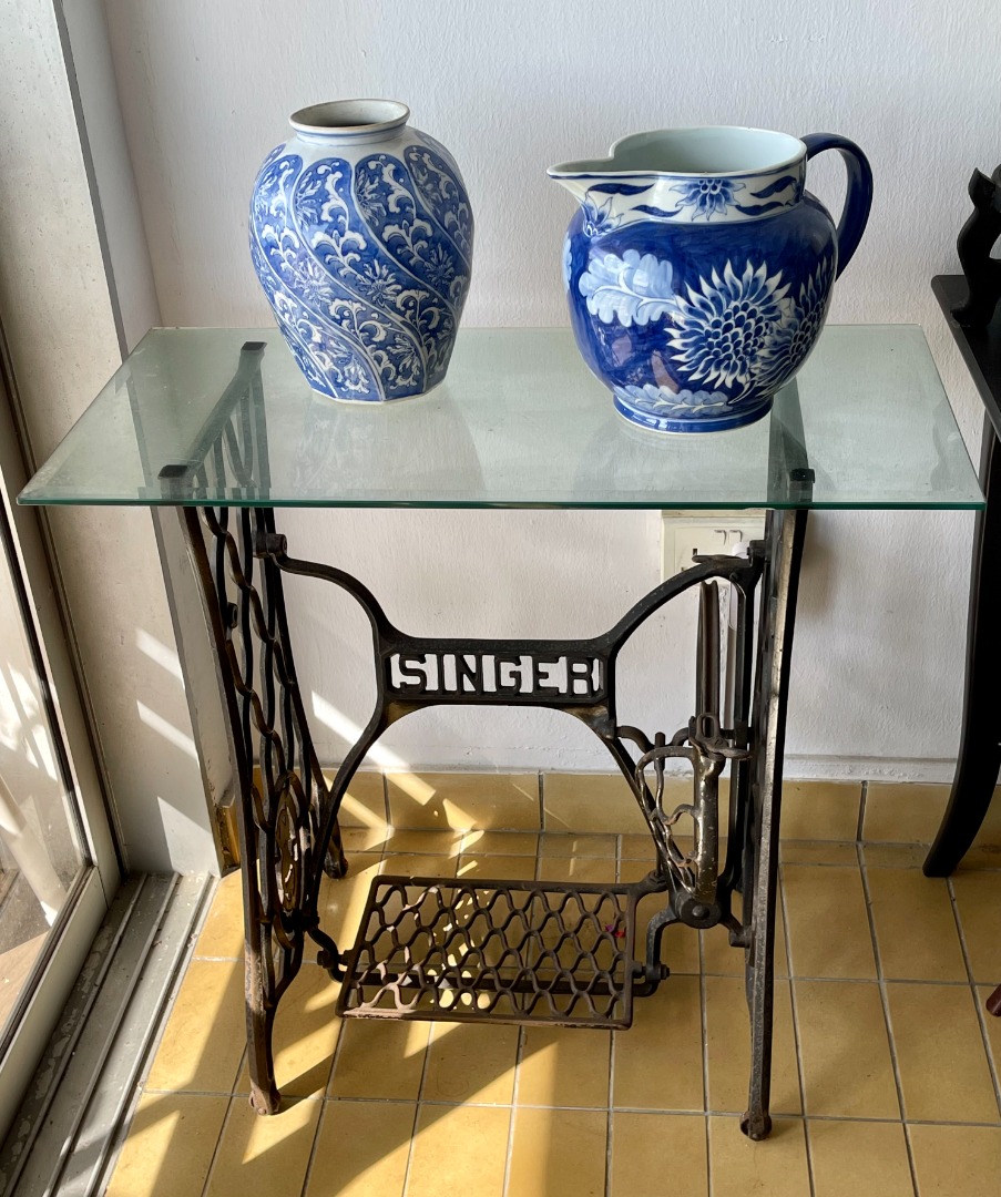 Vintage Singer Spider sewing machine table, TV & Home Appliances, Other ...