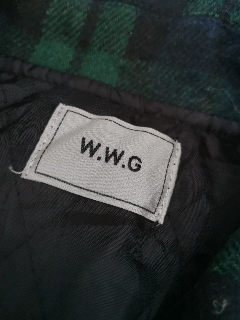 W.W.G Oversized Plaid Jacket (Category: Coats, Jackets and Outerwear) located in Quezon City. Submitted by though.bare (Listing ID 1208339426, Image 3). Description: Fits M-L for Men In good condition, no major issues. Fabric is wool-like Listings not marked sold/reserved are available for purchase Feel free to send me a DM for more details! Payment thru GCash only These are preloved/used items, manage expectations. Visit my profile for more piec