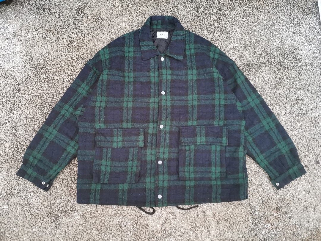 W.W.G Oversized Plaid Jacket (Category: Coats, Jackets and Outerwear) located in Quezon City. Submitted by though.bare (Listing ID 1208339426, Image 1). Description: Fits M-L for Men In good condition, no major issues. Fabric is wool-like Listings not marked sold/reserved are available for purchase Feel free to send me a DM for more details! Payment thru GCash only These are preloved/used items, manage expectations. Visit my profile for more piec