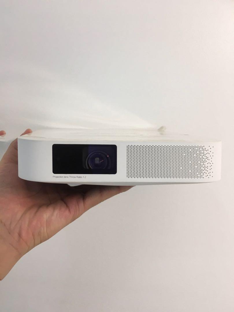 XGIMI Z6 Projector + Tripod Set Portable Project for Home Theatre, TV & Home Appliances, TV