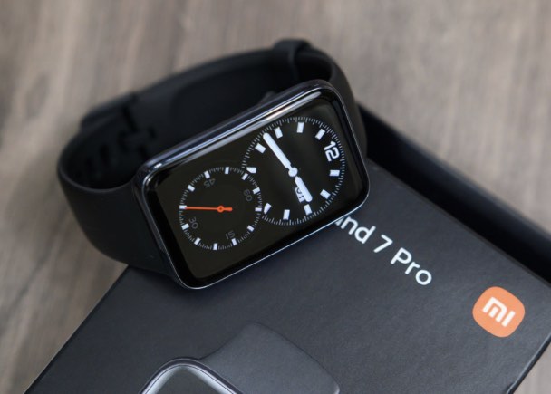 Xiaomi Smart Band 7 Pro (Black), Mobile Phones & Gadgets, Wearables ...