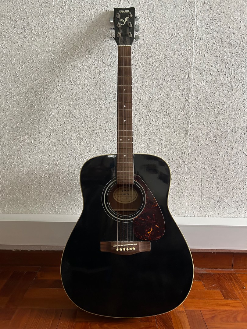 Yamaha F370 BL Acoustic Guitar, Hobbies & Toys, Music & Media, Musical ...