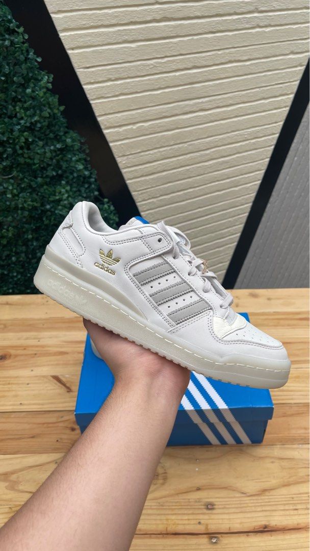 Adidas Forum Low Talc Sesame, Men's Fashion, Footwear, Sneakers on Carousell