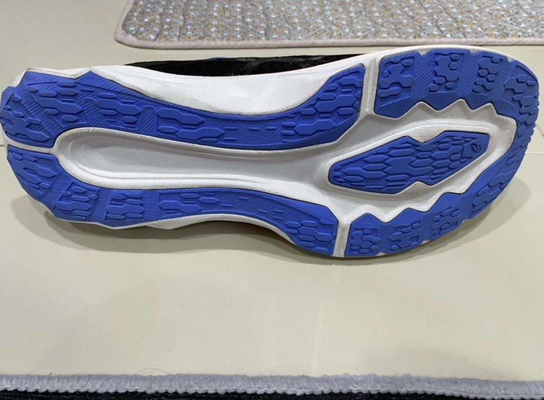 Asics Novablast For Sale, Sports Equipment, Other Sports Equipment and