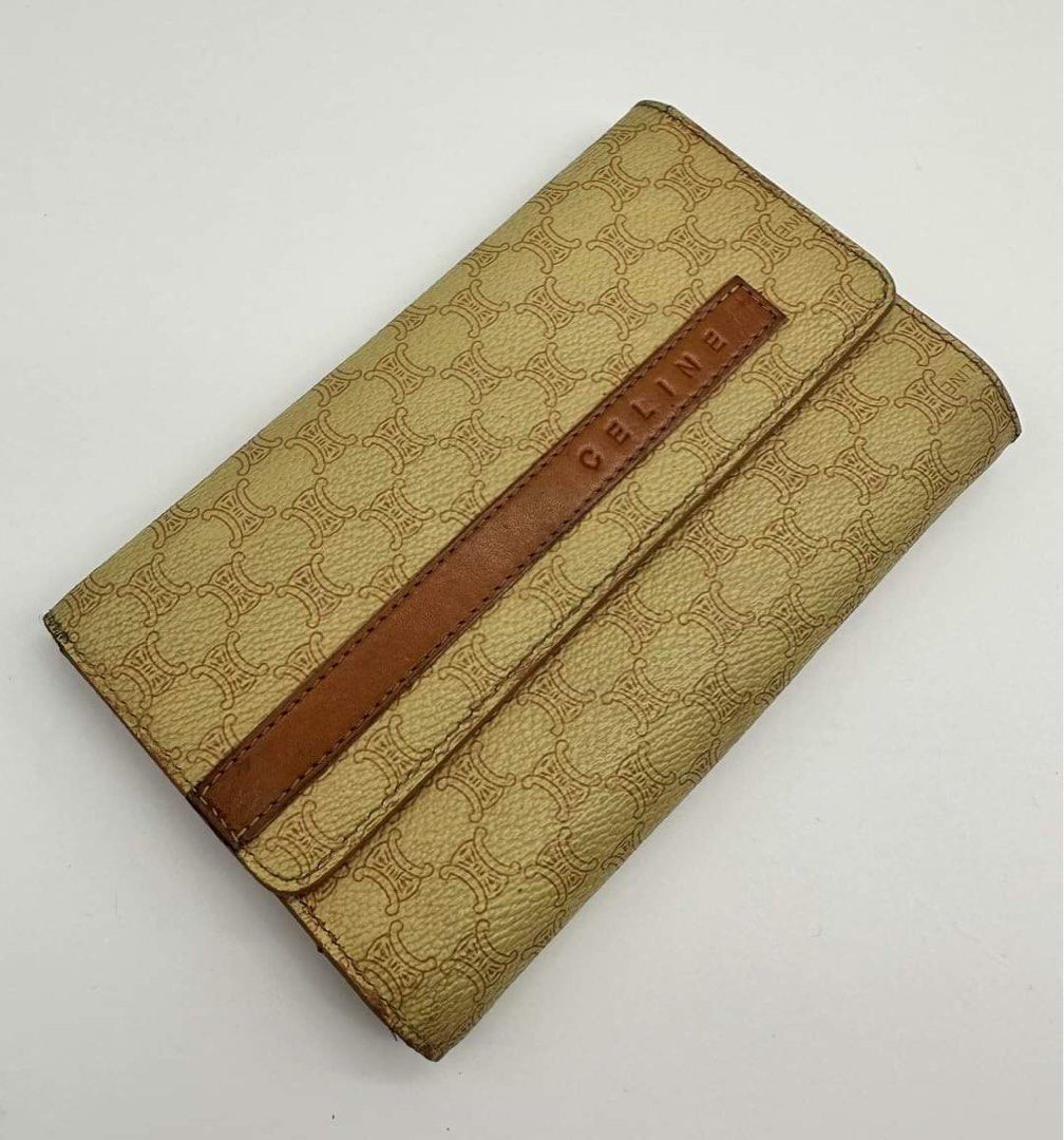 Authentic celine (Category: Luxury Bags & Wallets) located in Manila. Submitted by chloe_luxuries (Listing ID 1208562104, Image 1). Description: Guaranteed original celine wallet Still in good condition No inclusion Pm for more details.