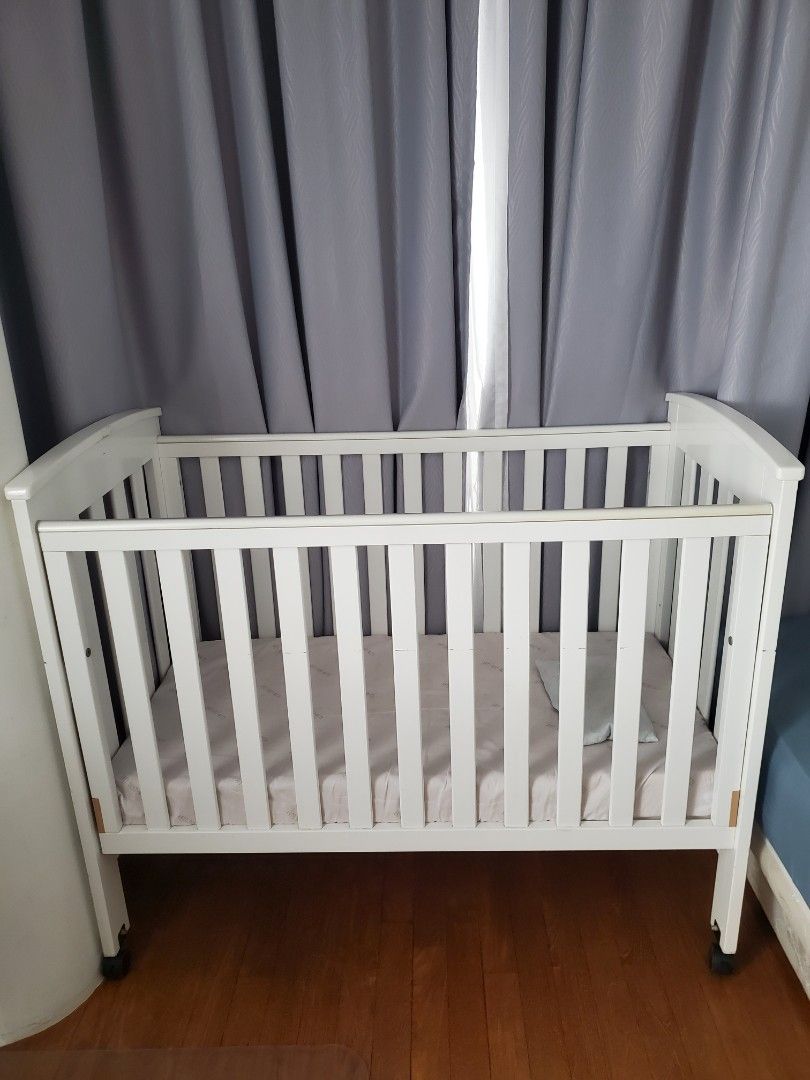 Baby Cot Inc bedsheets+bumper, Babies & Kids, Baby Nursery & Kids ...