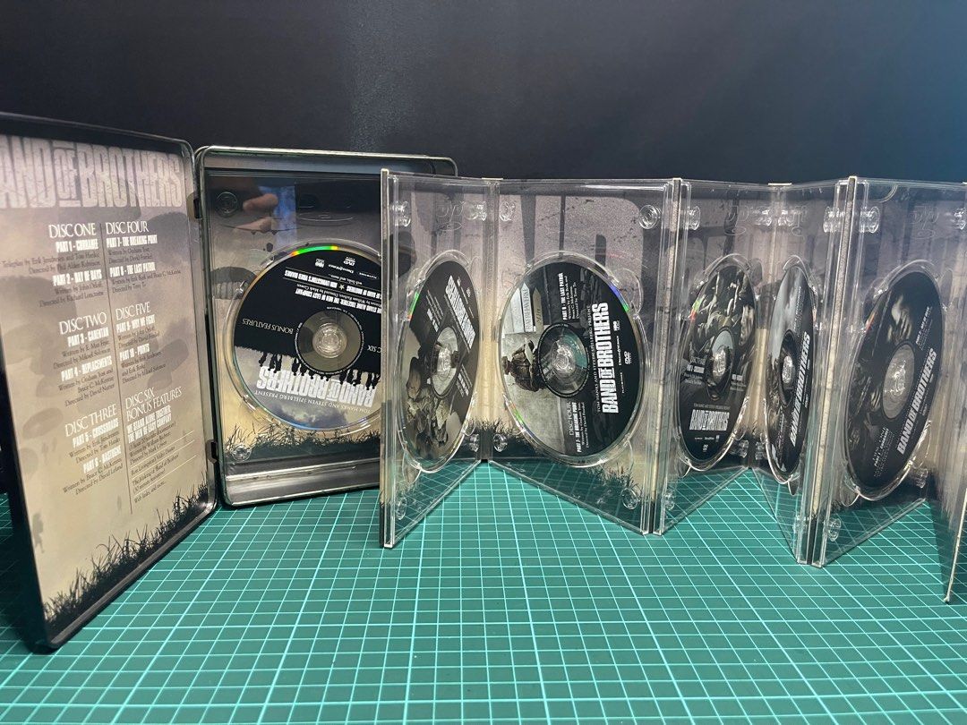 HBO Original BAND OF BROTHERS DVD SET, Hobbies & Toys, Memorabilia ...