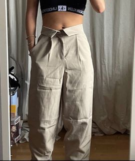 (Category: ) located in . Submitted by bbibbi.laced (Listing ID 1208639891, Image 1). Description: .