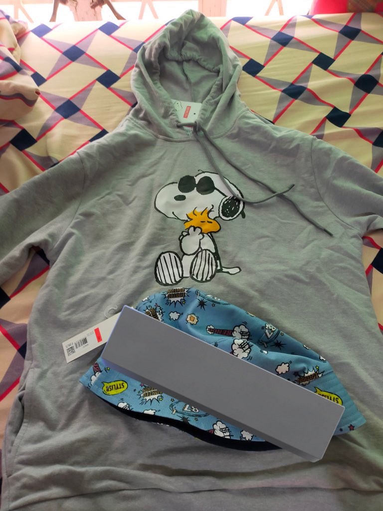 Bench x Peanuts Men’s Hoodie (Size Small), Men's Fashion, Coats