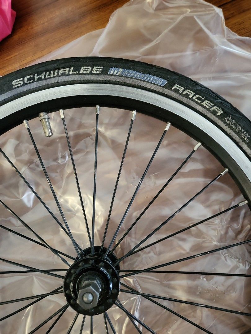 schwalbe marathon racer brompton review