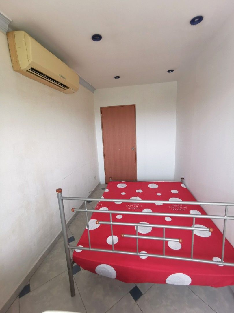 BUONA VISTA / QUEENSTOWN MRT / REDHILL MRT / Immediatde Available , Property, Rentals, Room