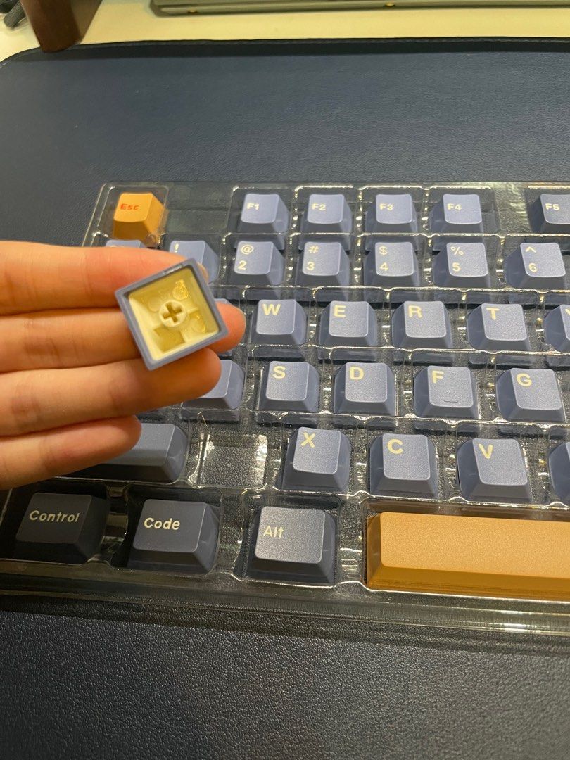 Cherry profile abs Keycaps, 電腦＆科技, 電腦周邊及配件, 電腦鍵盤及相關產品 Carousell
