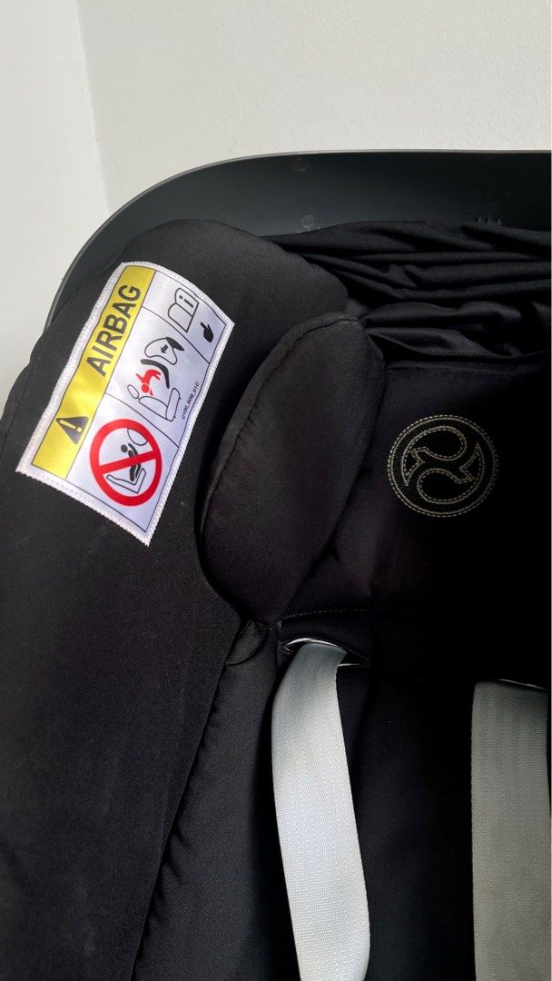 Cybex car seat + adapters, Babies & Kids, Going Out, Car Seats on Carousell